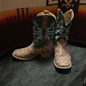 Lightning Tin Haul Boots